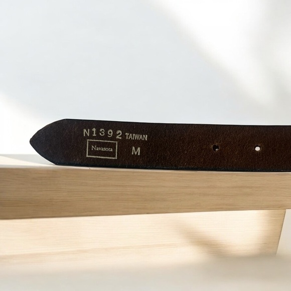 Vintage Silver Nautical Buckle Brown Leather Belt - Picture 7 of 9